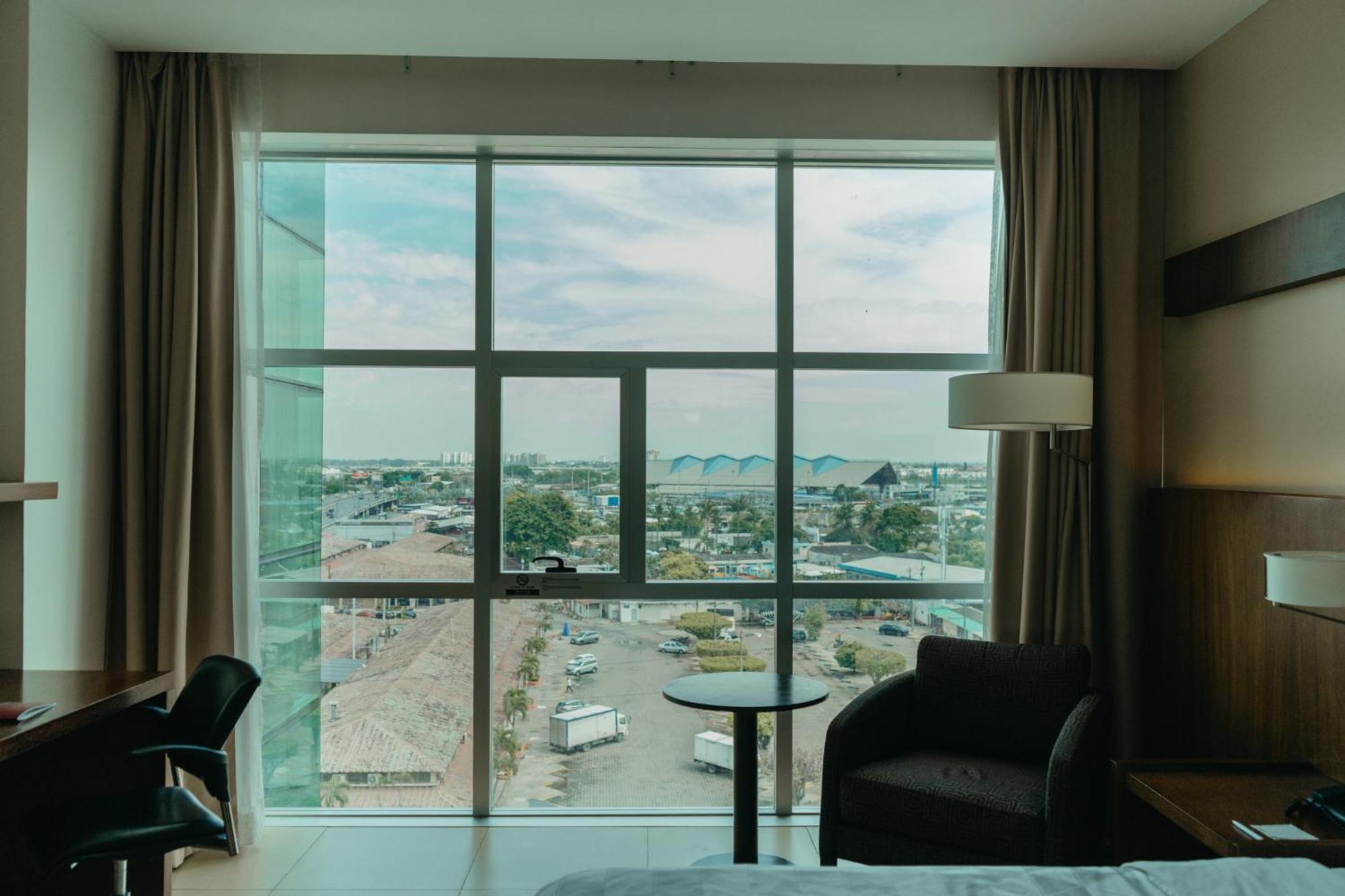 Holiday Inn Guayaquil Airport By Ihg Εξωτερικό φωτογραφία View from a room at the hotel