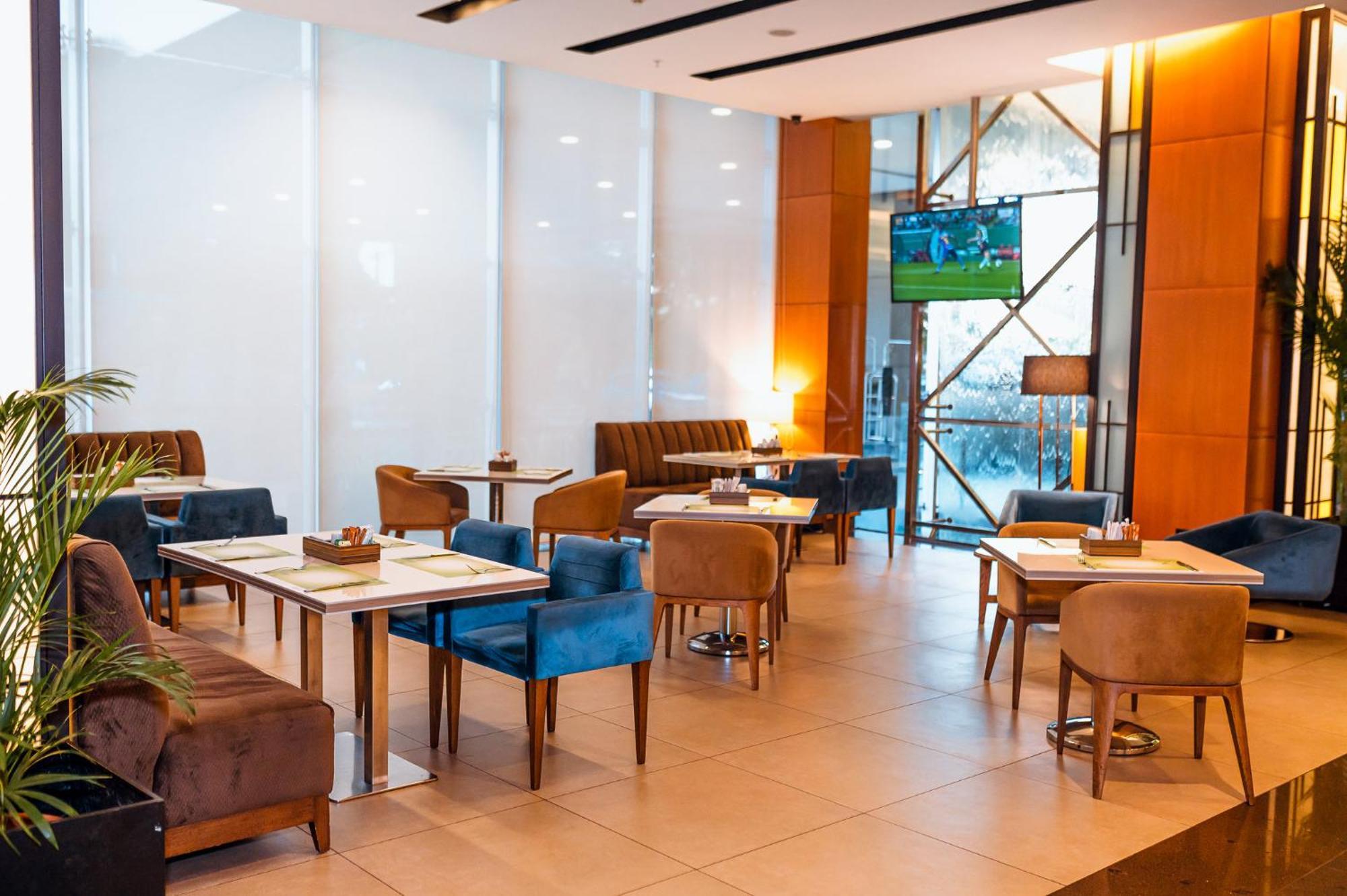 Holiday Inn Guayaquil Airport By Ihg Εξωτερικό φωτογραφία The lounge at the airport